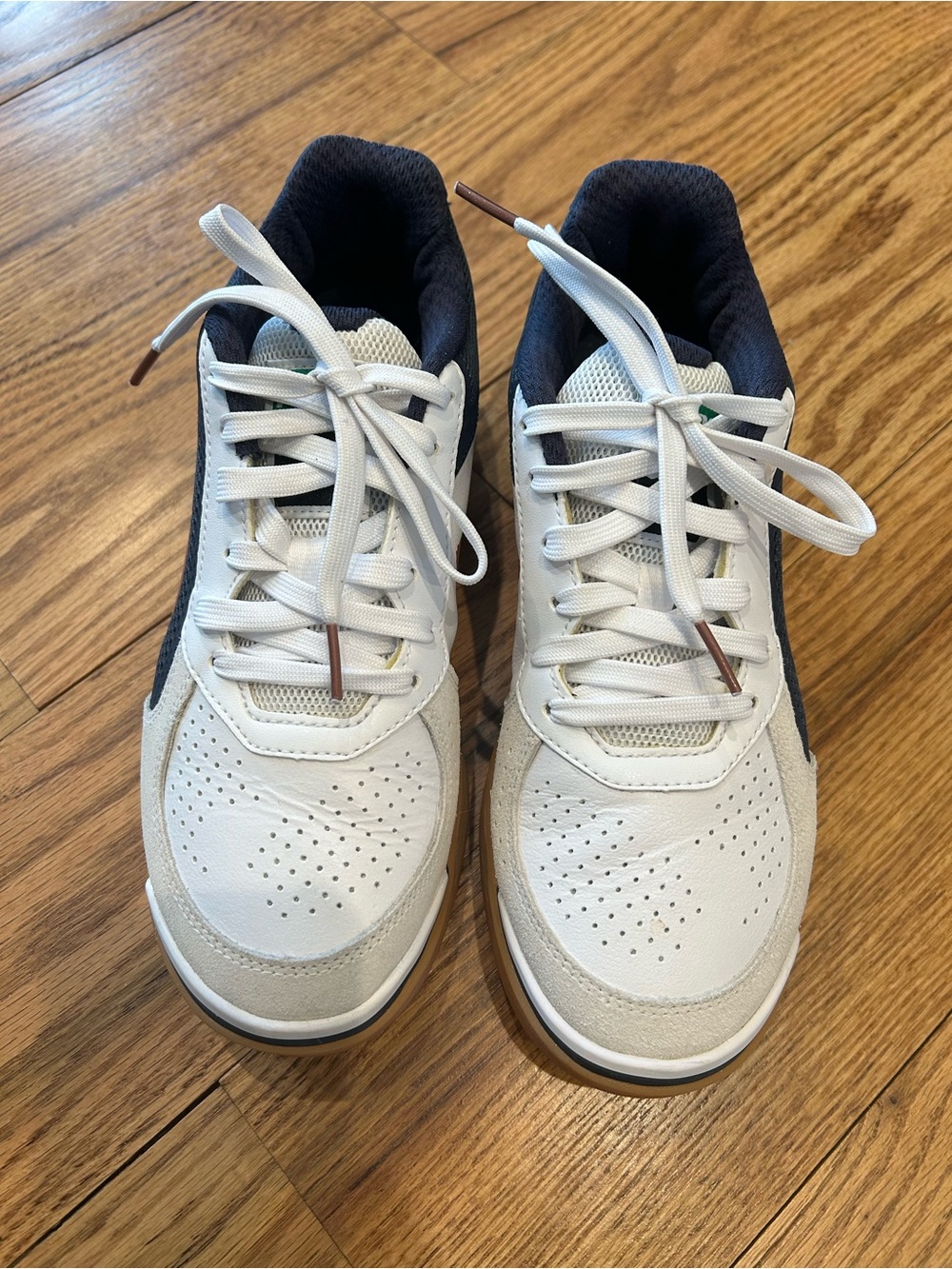 Puma Ibéro II White & Navy Low-Top Soccer Sneakers size 6.5